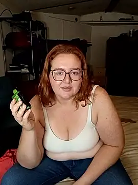 XEmoxkittyx online show from February 12, 2026, 6:52 am