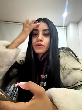 Victoria alson online show from November 17, 2025, 11:32 pm