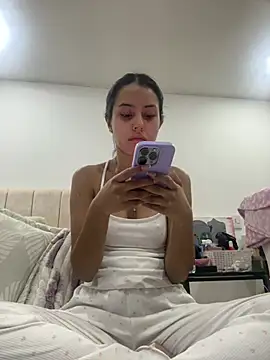 Snapshot of Victoria_alson chatting on April 29, 2026, 1:26 pm Victoria alson online show from April 29, 2026, 1:26 pm
