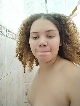 SirenRouge 69 online show from April 9, 2026, 11:21 pm