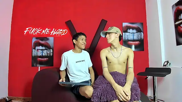 BEAUTY BOYS1 online show from February 26, 2026, 7:46 pm