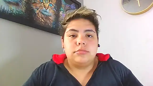 Snapshot of Hailey_Curvy chatting on October 12, 2025, 3:44 pm Hailey Curvy online show from October 12, 2025, 3:44 pm