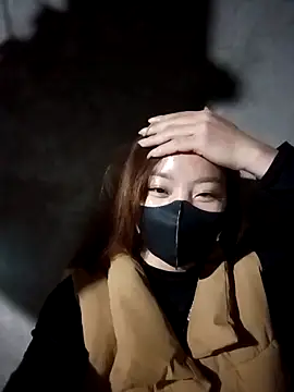 milo123-xx online show from February 4, 2026, 4:13 pm