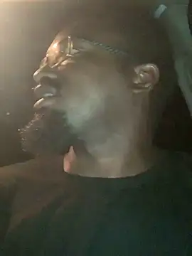 Snapshot of ReShawn24TM chatting on October 22, 2025, 4:13 am ReShawn24TM online show from October 22, 2025, 4:13 am