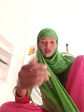 Dikchahot online show from November 13, 2025, 4:22 am