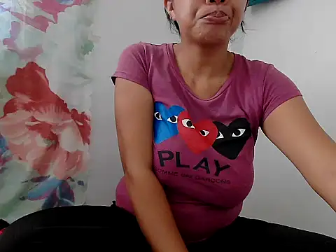 RicenTits online show from November 13, 2025, 6:01 am