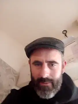 Snapshot of whatYwantMorrre chatting on November 17, 2025, 10:32 am whatYwantMorrre online show from November 17, 2025, 10:32 am