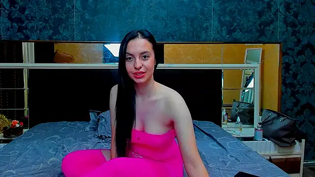 MillieTinny online show from February 7, 2026, 3:32 am