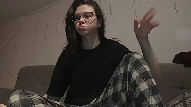 Snapshot of LaVostraDorothy chatting on April 20, 2026, 8:32 pm LaVostraDorothy online show from April 20, 2026, 8:32 pm