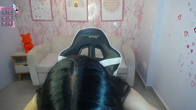 Kylie ch1 online show from November 24, 2025, 3:17 am