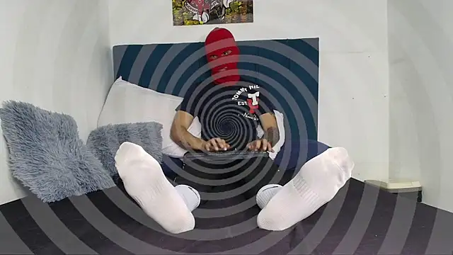 Warmteam777 online show from November 16, 2025, 3:39 pm