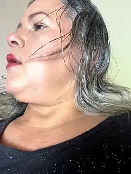 Snapshot of Lucy_Milf_474 chatting on January 13, 2026, 11:59 am Lucy Milf 474 online show from January 13, 2026, 11:59 am