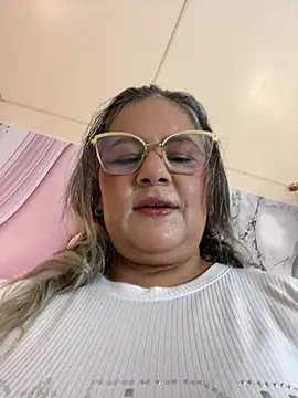 Snapshot of Lucy_Milf_474 chatting on June 20, 2026, 12:08 pm Lucy Milf 474 online show from June 20, 2026, 12:08 pm