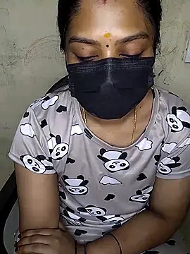 Snapshot of Tamil_Attitude_queen chatting on September 15, 2025, 7:36 pm Tamil Attitude queen online show from September 15, 2025, 7:36 pm