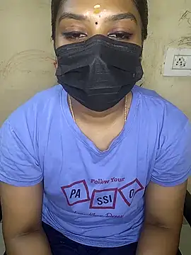 Snapshot of Tamil_Attitude_queen chatting on September 17, 2025, 7:59 pm Tamil Attitude queen online show from September 17, 2025, 7:59 pm