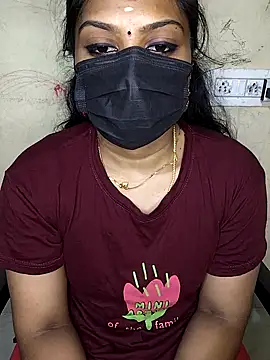 Snapshot of Tamil_Attitude_queen chatting on October 2, 2025, 7:21 pm Tamil Attitude queen online show from October 2, 2025, 7:21 pm