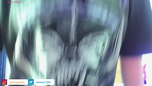 Snapshot of Akatsumi_ chatting on October 28, 2025, 9:50 pm Akatsumi online show from October 28, 2025, 9:50 pm