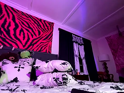 Snapshot of GoddessJemma chatting on September 21, 2025, 11:39 pm GoddessJemma online show from September 21, 2025, 11:39 pm