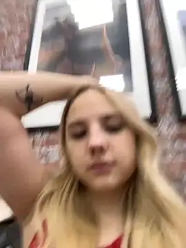 Sky Cutie online show from October 3, 2025, 4:53 am