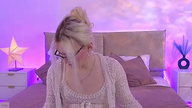 Snapshot of Jules_night chatting on February 12, 2026, 9:21 pm Jules night online show from February 12, 2026, 9:21 pm