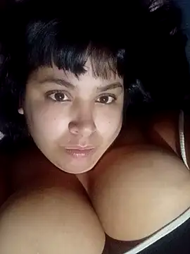 Snapshot of Pomelit00 chatting on February 20, 2026, 6:48 am Pomelit00 online show from February 20, 2026, 6:48 am