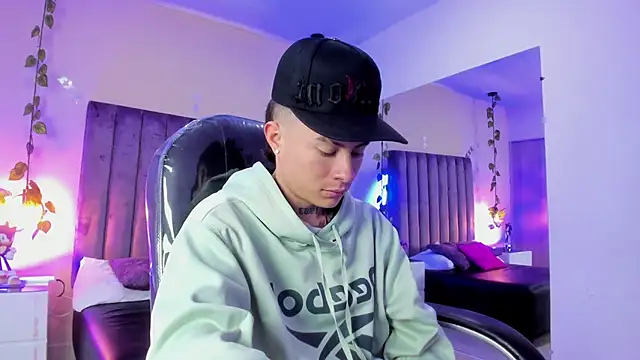 Nascary Fox online show from January 18, 2026, 2:21 pm