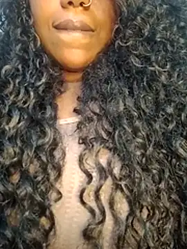 Snapshot of Kitana77 chatting on November 1, 2025, 11:51 pm Kitana77 online show from November 1, 2025, 11:51 pm