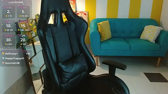 Snapshot of _alina_9 chatting on December 13, 2025, 7:53 pm alina 9 online show from December 13, 2025, 7:53 pm