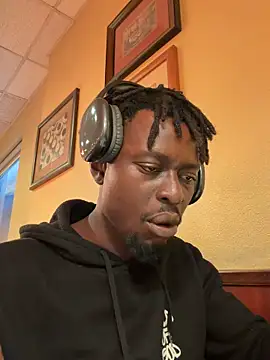 Vikehim online show from November 11, 2025, 7:30 am