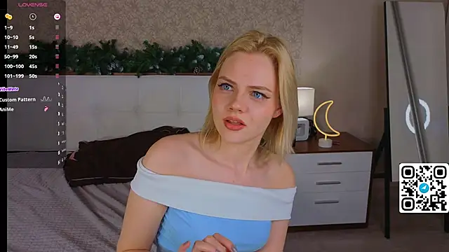 Snapshot of Brittney_Shaw chatting on December 13, 2025, 7:53 pm Brittney Shaw online show from December 13, 2025, 7:53 pm