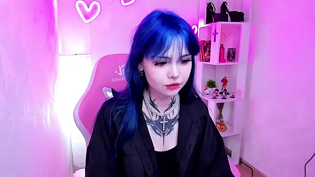 Morana Batt online show from December 5, 2025, 2:20 am