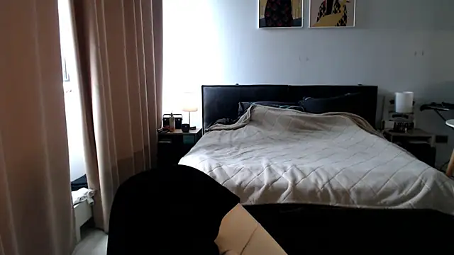 Snapshot of VivianCoke chatting on April 29, 2026, 9:24 am VivianCoke online show from April 29, 2026, 9:24 am