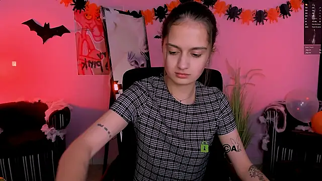 talia seduce online show from October 29, 2025, 2:41 pm