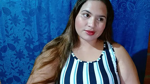Snapshot of coco_curvy chatting on October 10, 2025, 3:27 am coco curvy online show from October 10, 2025, 3:27 am