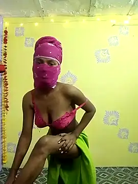 Cute-Rashmii online show from October 15, 2025, 10:04 am