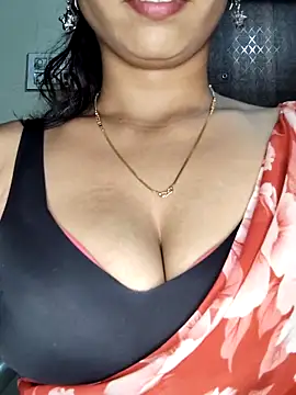 Savita2310 online show from December 4, 2025, 6:05 pm