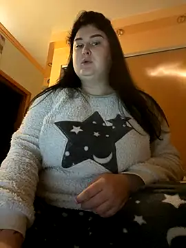 Snapshot of DazzzlingDame chatting on November 13, 2025, 1:59 am DazzzlingDame online show from November 13, 2025, 1:59 am