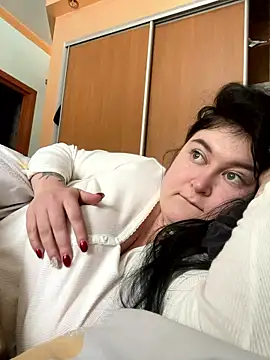 DazzzlingDame online show from January 13, 2026, 10:20 am