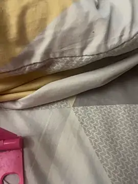 DazzzlingDame online show from February 14, 2026, 5:15 am