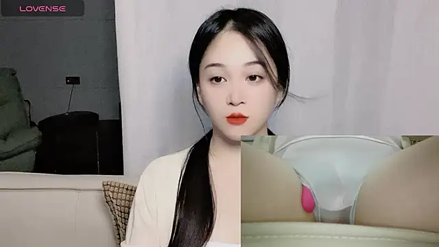 woaiqinqin online show from September 28, 2025, 4:23 pm