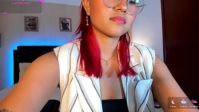 Snapshot of MAYASMITH__ chatting on July 12, 2026, 11:29 pm MAYASMITH online show from July 12, 2026, 11:29 pm