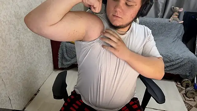 desiredude9 online show from September 27, 2025, 3:28 pm