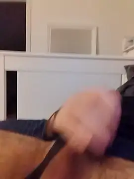 Snapshot of NewJoiner chatting on September 23, 2025, 9:07 pm NewJoiner online show from September 23, 2025, 9:07 pm