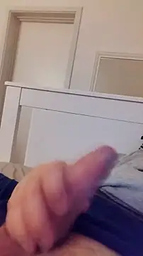 NewJoiner online show from November 27, 2025, 5:48 pm