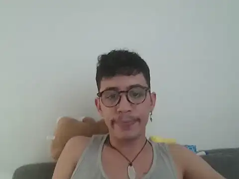 Snapshot of your_remi chatting on September 22, 2025, 10:28 am your remi online show from September 22, 2025, 10:28 am