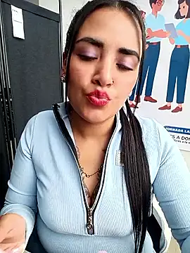 Snapshot of MAYE__13 chatting on February 21, 2026, 2:51 pm MAYE 13 online show from February 21, 2026, 2:51 pm