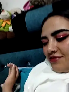 Snapshot of MAYE__13 chatting on February 28, 2026, 12:39 pm MAYE 13 online show from February 28, 2026, 12:39 pm