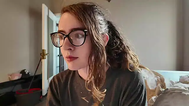 knottybunny online show from November 11, 2025, 4:07 pm