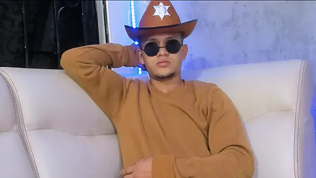 Snapshot of Manuel_FPG chatting on November 28, 2025, 1:30 am Manuel FPG online show from November 28, 2025, 1:30 am