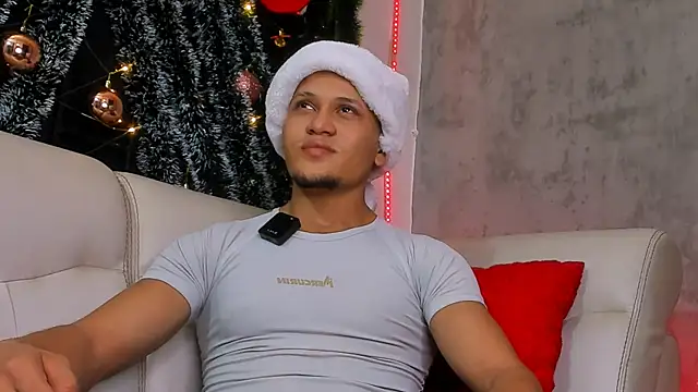 Snapshot of Manuel_FPG chatting on December 16, 2025, 2:16 am Manuel FPG online show from December 16, 2025, 2:16 am